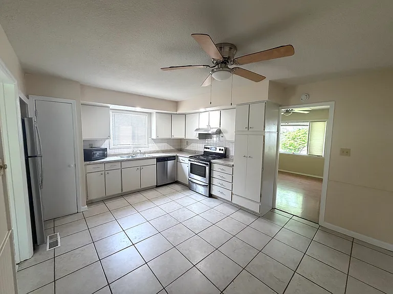 1404 Glendale Dr — Photo 13