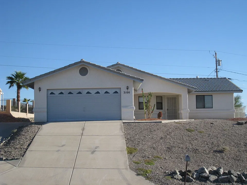 3100 Sombrero Dr