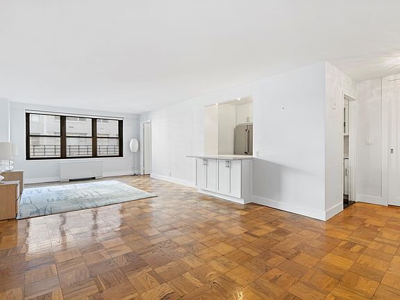 2nd image of 225 E 57th St APT 9H