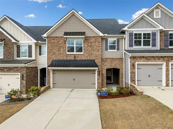 1307 Park Center Cir, Austell, GA 30168