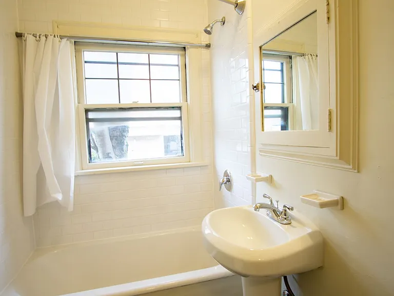 1634 NE 41st Ave #4 — Photo 9