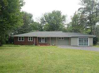 575 Union Rd, West Seneca, NY 14224