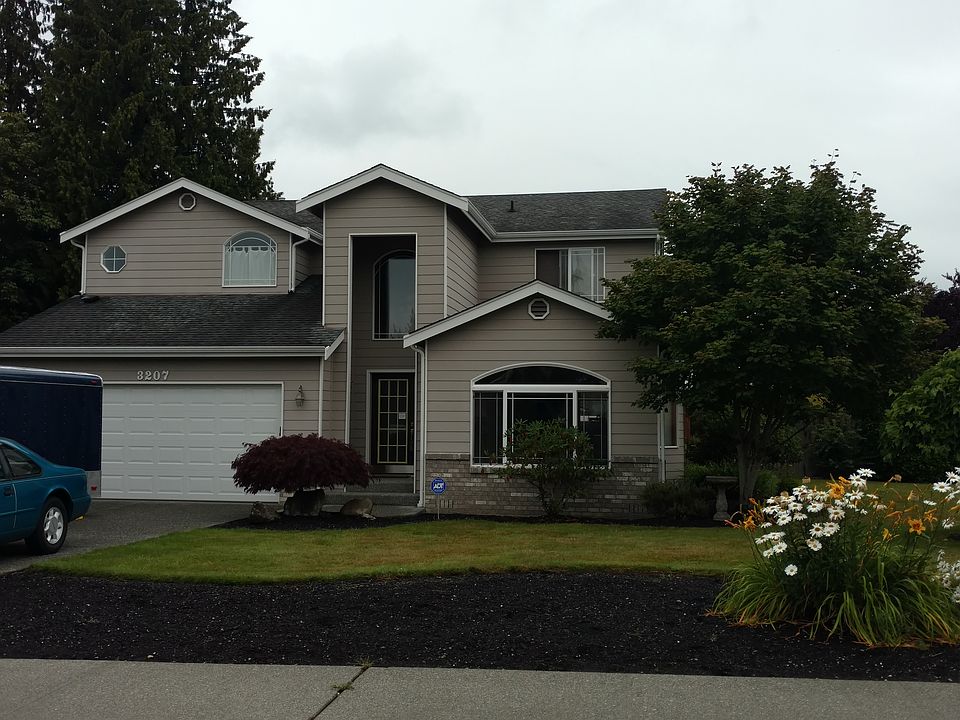 1st image of 3207 117th Ave NE