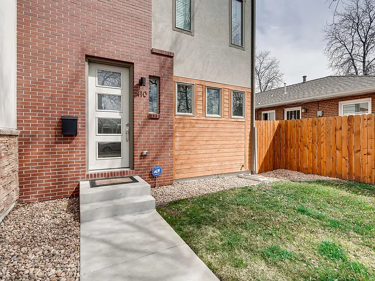 410 Inca St — Photo 3