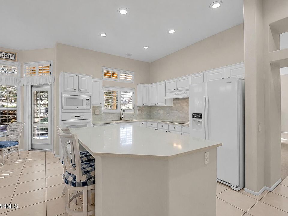 1st image of 13729 W ROBERTSON Drive