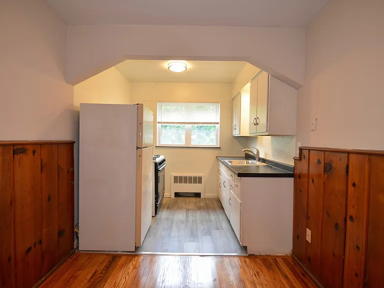 6834 Park Ave — Photo 10