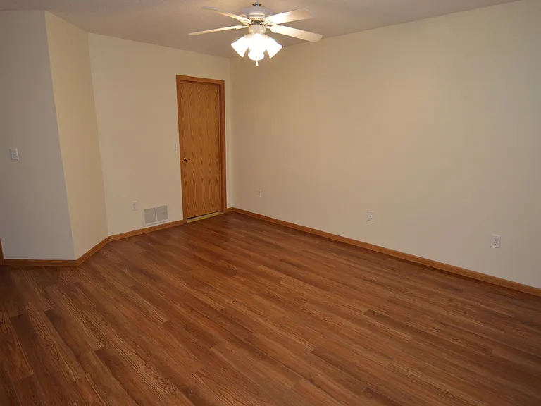 2258 Knightsbridge Ct — Photo 19