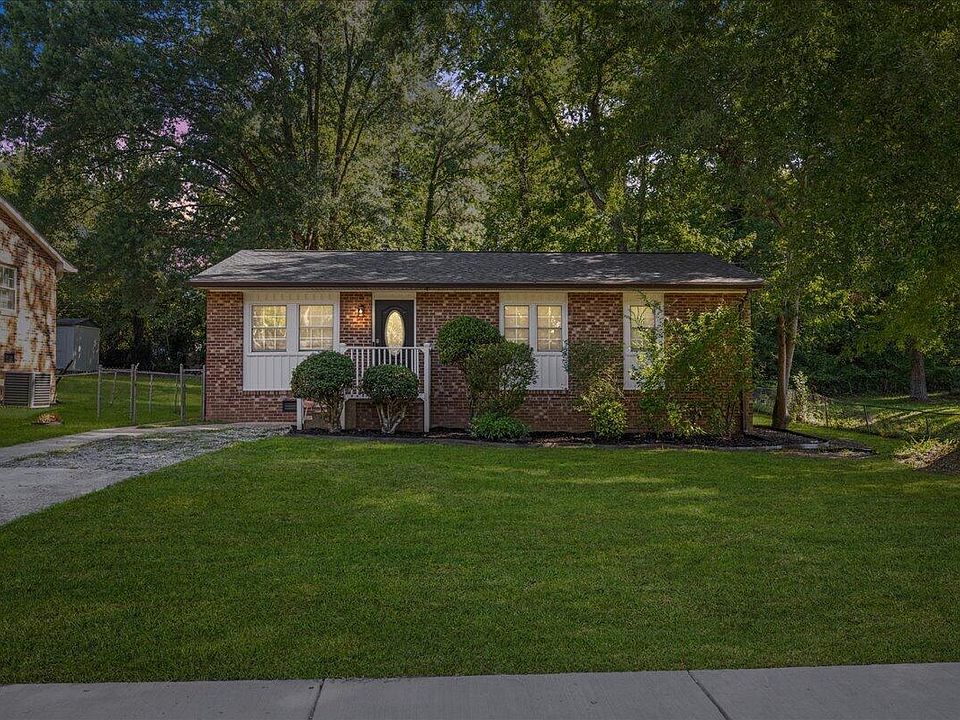 1st image of 817 Waring St