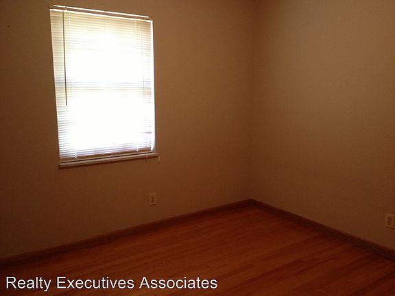 5th image of 1414 Anderson Ave