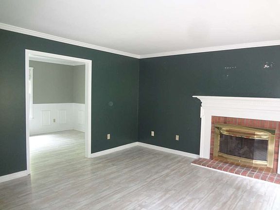 3rd image of 2104 Westwind Dr
