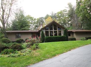 1668 Brookside Camp Rd, Hendersonville, NC 28792