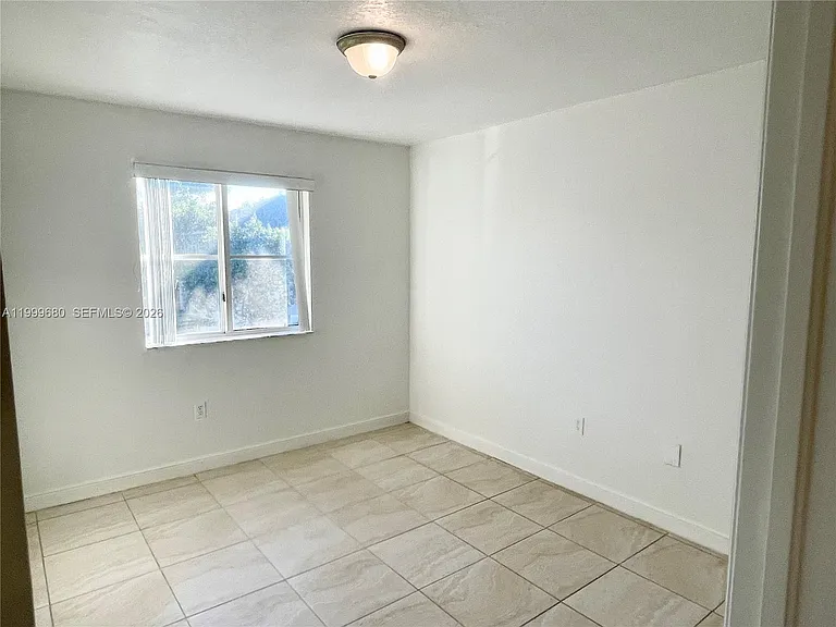 1635 SE 31st Ct #1635 — Photo 6