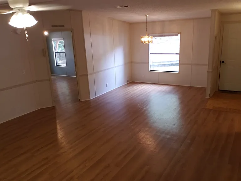 7104 Lady Hawk Ln — Photo 11