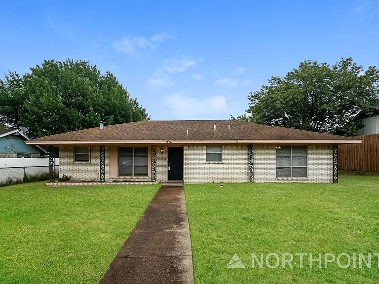 3426 Hacienda Dr — Photo 1