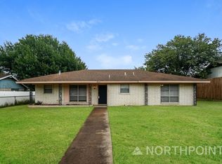 3426 Hacienda Dr, Dallas, TX 75233