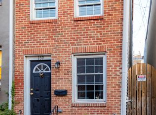 239 S Chapel St, Baltimore, MD 21231