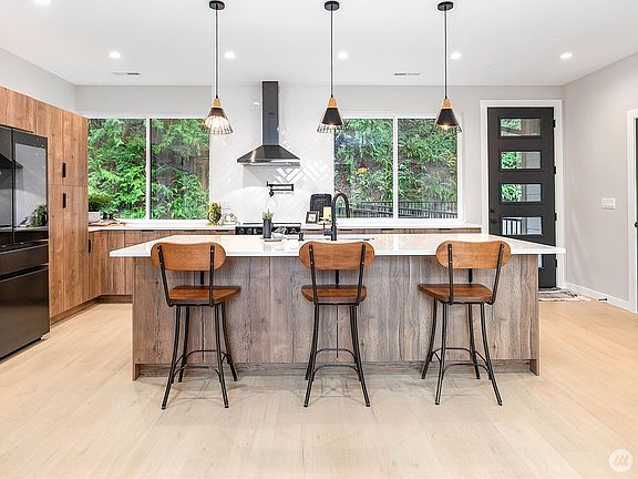 5th image of 8 Valley View Circle