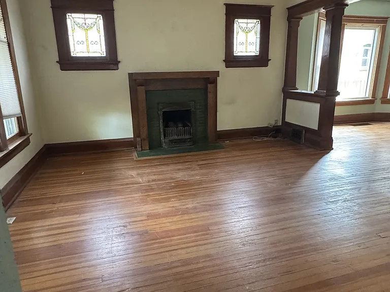 2621 N York St — Photo 5