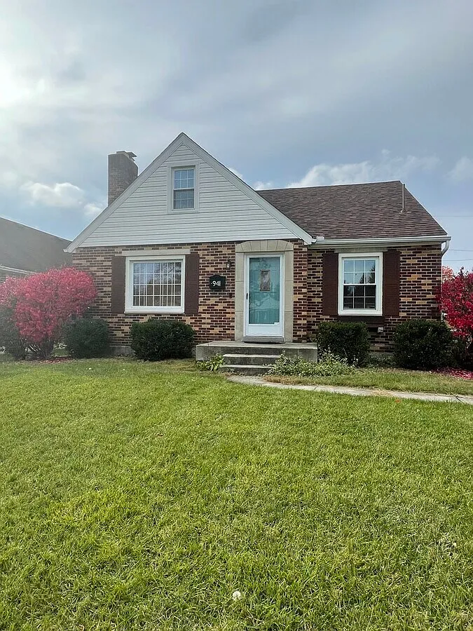 3 bed, 1288 sqft, $1,795 — Photo 1