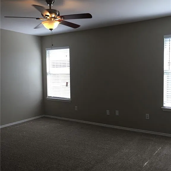 8320 Autumn Creek Trl — Photo 18