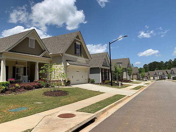 The Villas at Mountain View Streetscape