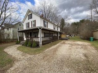 21 N Brookfield Rd, Barre, MA 01005