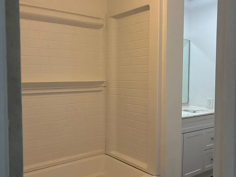 387 W Monroe St #3 — Photo 6
