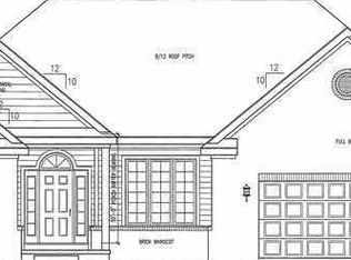 210 Hidden Village Ln, Holland, OH 43528