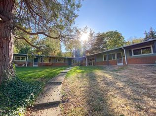 800 Pracht St #3, Ashland, OR 97520