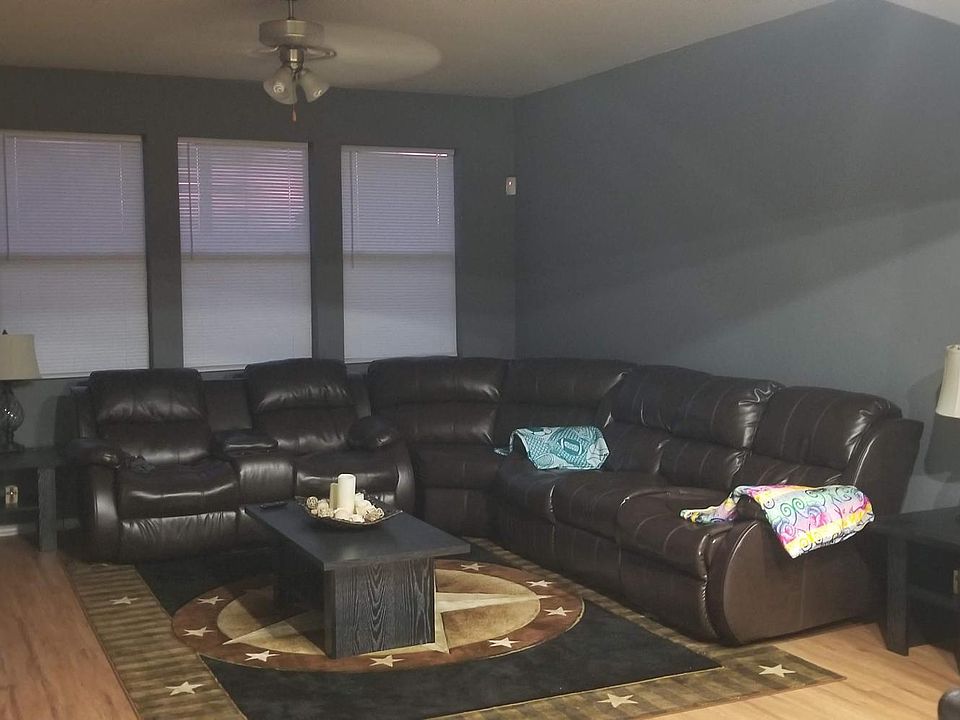1st image of 2663 Basswood Dr