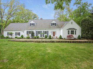 26 Deepwood Rd, Darien, CT 06820