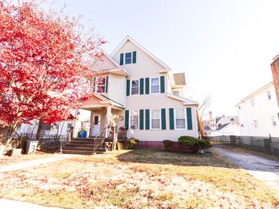 15 Elm Tree Place, Stamford, CT, 06906