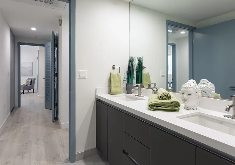 905 Wilcox Ave #302 — Photo 12