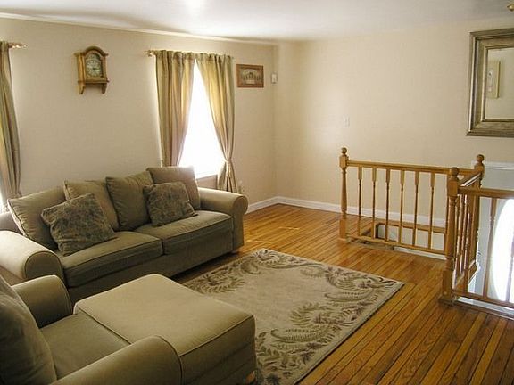 3rd image of 8211 Keeler St