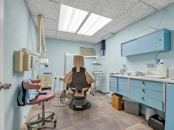 69-40 Yellowston Boulevard image 10 of 15