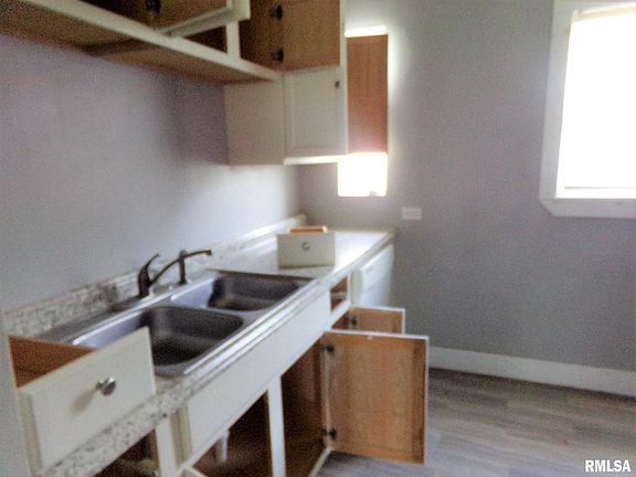 4th image of 1133 38th St