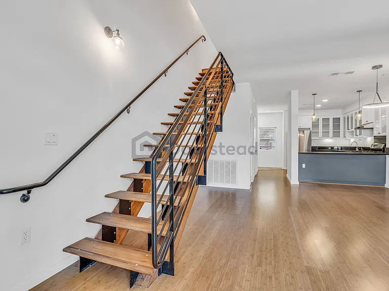 6466 Hollis St #321 — Photo 16