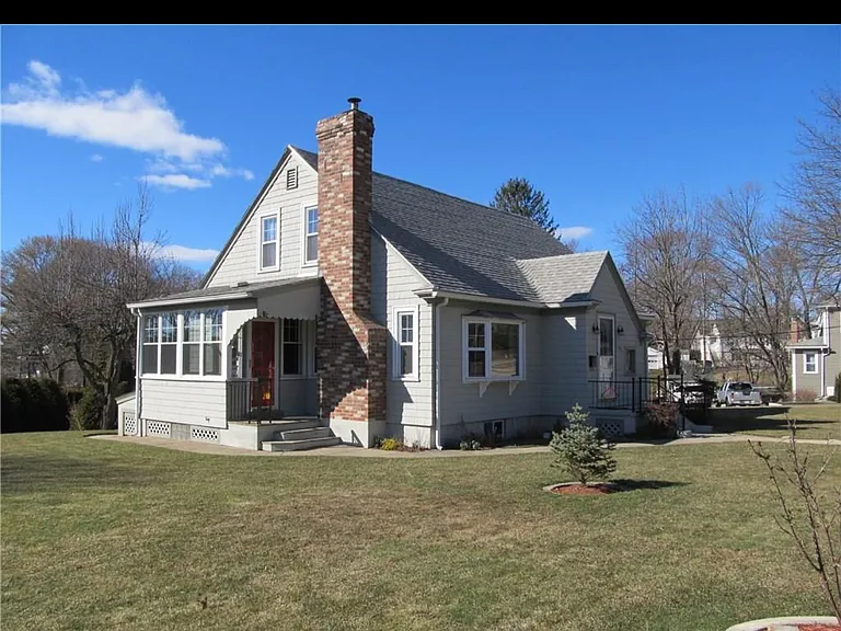 196 Fruit Hill Ave — Photo 9