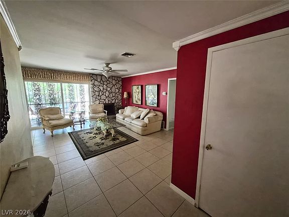 2nd image of 1713 Lamplighter Ln