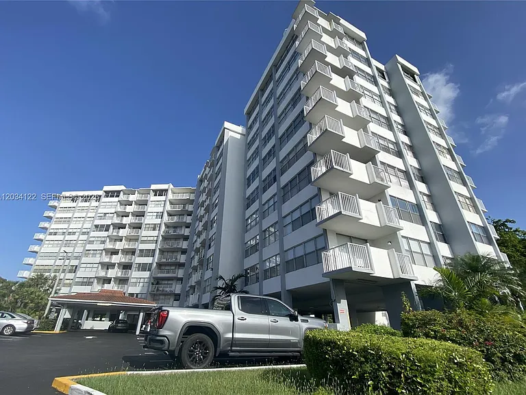 1200 NE Miami Gardens Dr #206W — Photo 13