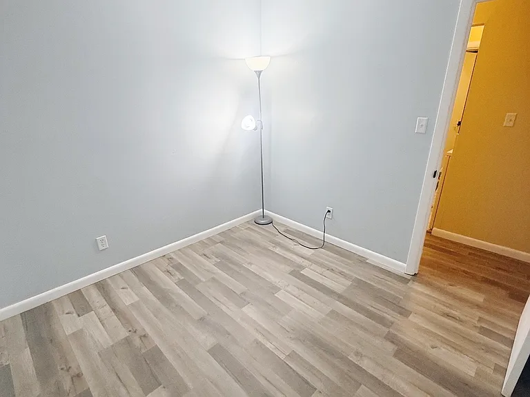 1688 Clyde Pl — Photo 17