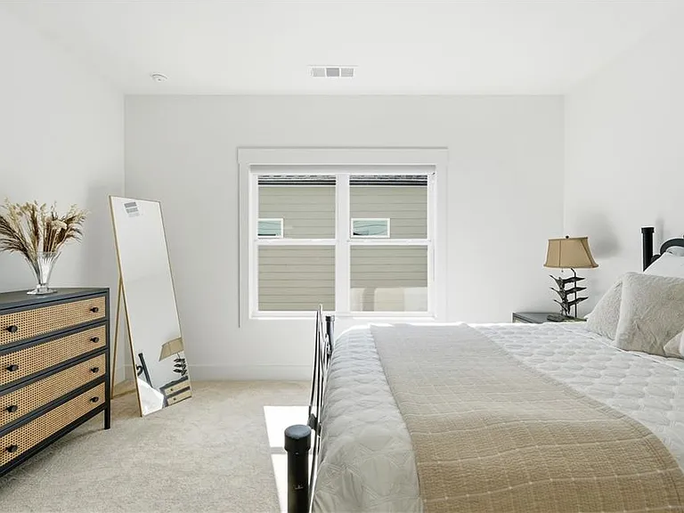 158 Kingwood Dr — Photo 34
