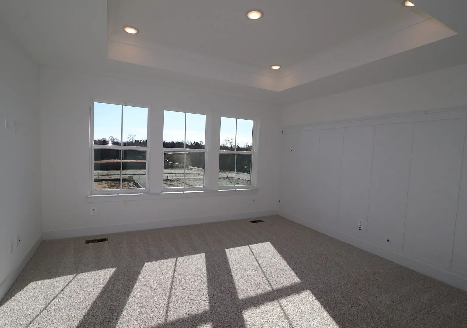 Coming Soon Premium Town Home For Rent- 4 Bedrooms 3.5 Bathrooms — Photo 4