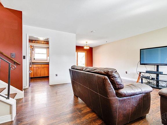4th image of 1818 Heidelberg Dr
