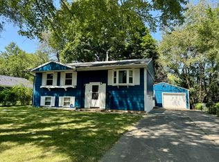 2416 E Oregon St, Urbana, IL
