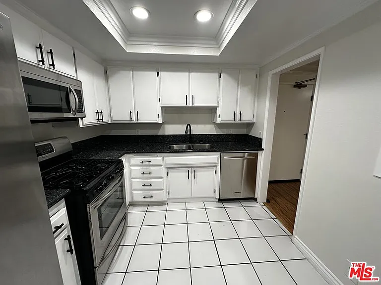 8160 Manitoba St #208 — Photo 6