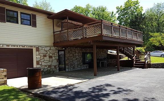 2nd image of 8907 Hillside Ave