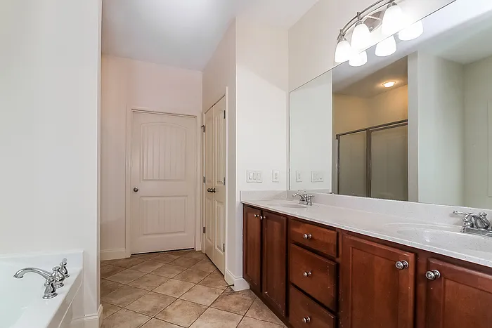229 Highland Village Ln — Photo 11