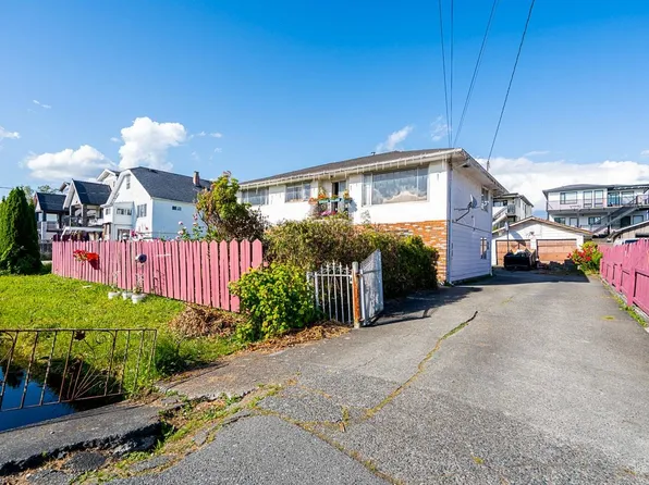 343 Pembina St, New Westminster, BC V3M 5J5