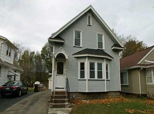 981 Bennington Dr, Rochester, NY 14616